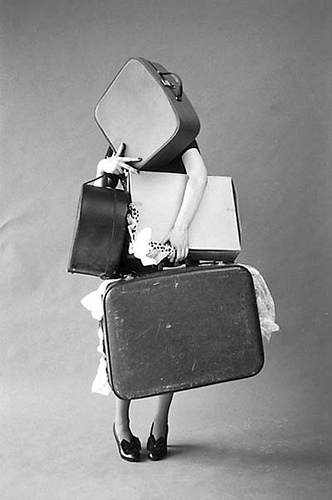 black&white_luggage